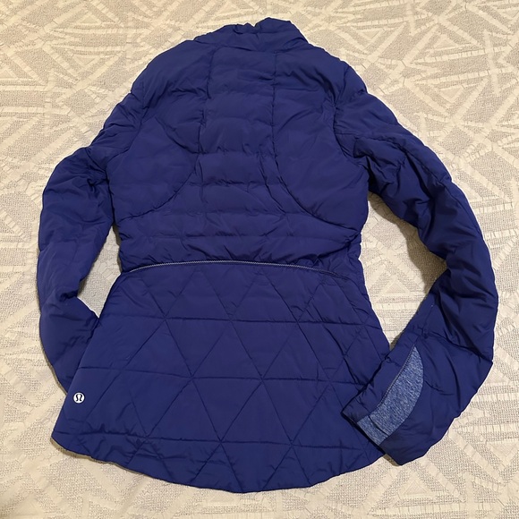 Lululemon Jacket Size 4 - Picture 2 of 5
